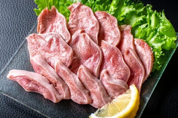 国産豚タン（4本入り）